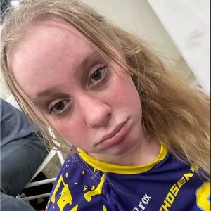 Meet your Posher, Evie